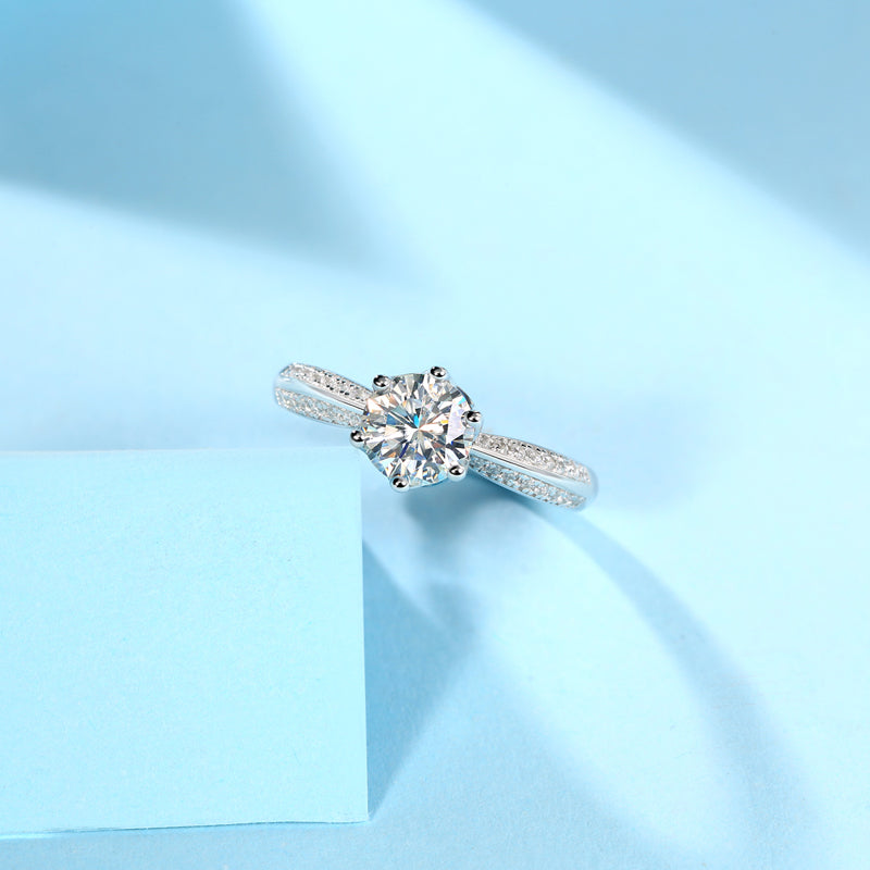 Bague solitaire en argent sterling S925 avec moissanite pour femme – Hypoallergénique, résistante au ternissement, alternative au diamant