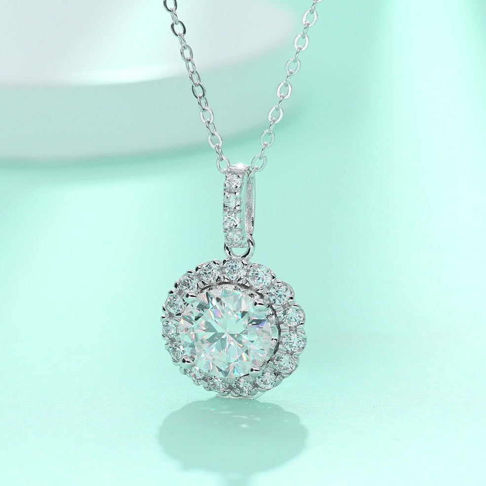 2 Carat Moissanite Pendant Necklace for Women - S925 Sterling Silver Collarbone Chain, Diamond Alternative, Hypoallergenic & Tarnish-Resistant