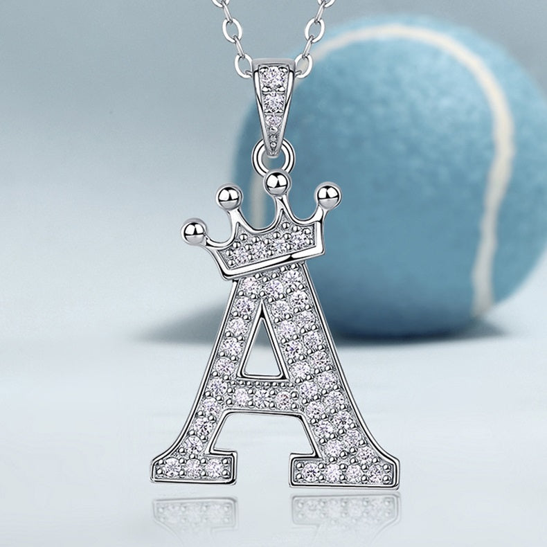 Collier avec initiale en forme de couronne - Pendentif en moissanite en argent sterling S925, chaîne de clavicule, bijou personnalisé avec lettre et halo pavé