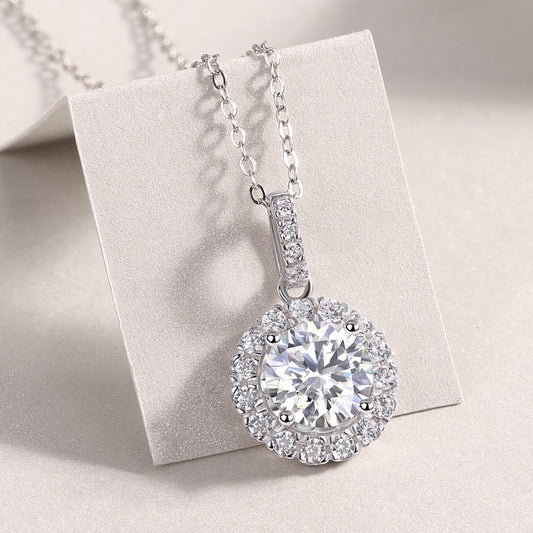 2 Carat Moissanite Pendant Necklace for Women - S925 Sterling Silver Collarbone Chain, Diamond Alternative, Hypoallergenic & Tarnish-Resistant