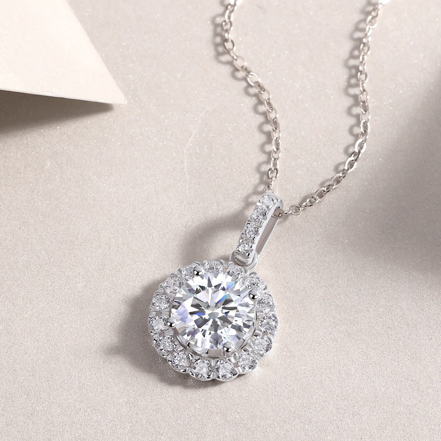 2 Carat Moissanite Pendant Necklace for Women - S925 Sterling Silver Collarbone Chain, Diamond Alternative, Hypoallergenic & Tarnish-Resistant
