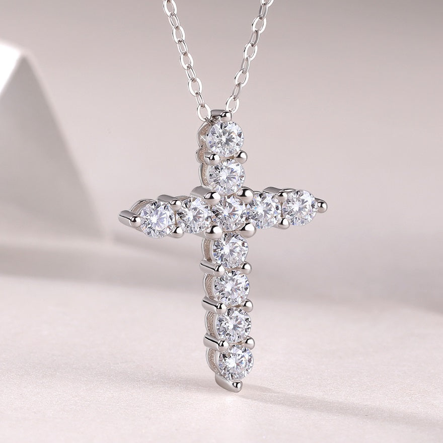 Collier croix de foi – Pendentif moissanite en argent sterling S925, chaîne de clavicule légère et luxueuse pour femme, résistant au ternissement