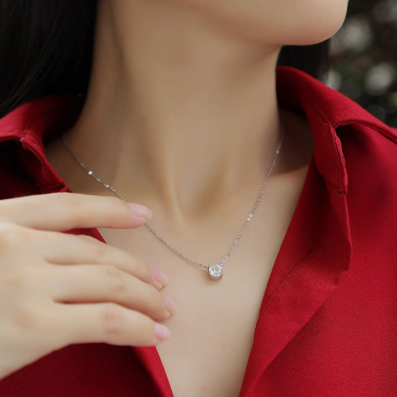 2 Carat Moissanite Pendant Necklace - S925 Sterling Silver Four-Claws Eternal Love Collarbone Chain