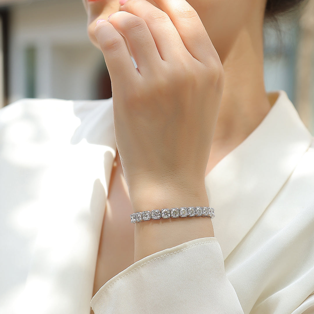 Adjustable Moissanite Tennis Bracelet - S925 Sterling Silver 18-Stone Light Luxury Bracelet for Women, Anniversary/Wedding Gift
