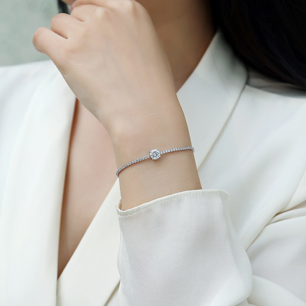 Dawn Dewdrop Moissanite Bracelet - 1ct Center Stone with CZ Accents, S925 Sterling Silver 4.5g Light Luxury Jewelry
