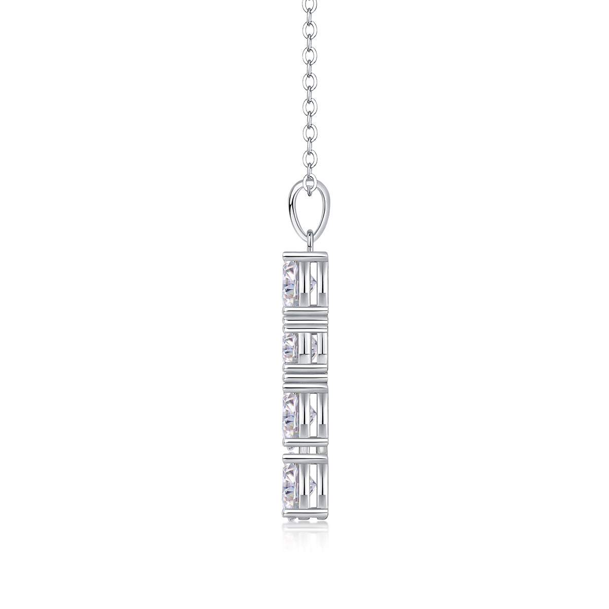 Collier avec pendentif croix en argent sterling S925 et moissanite pour femme – Chaîne de clavicule élégante et personnalisée, bijou chrétien délicat à offrir pour une fête de mariage ou au quotidien.