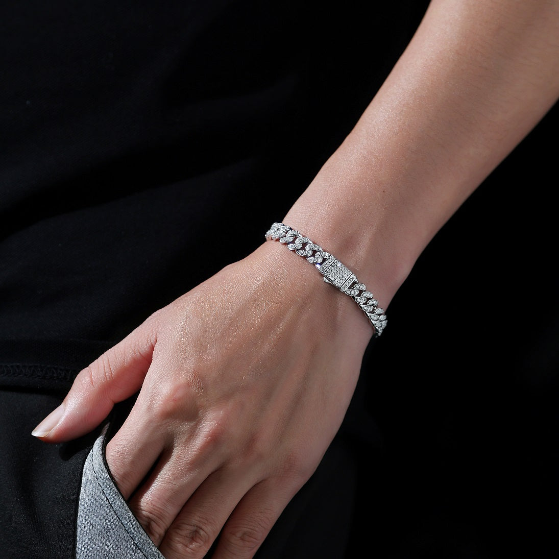 Light of Faith Cuban Chain Bracelet - 8mm S925 Sterling Silver Moissanite Unisex Jewelry, Hip Hop Style Religious Gift