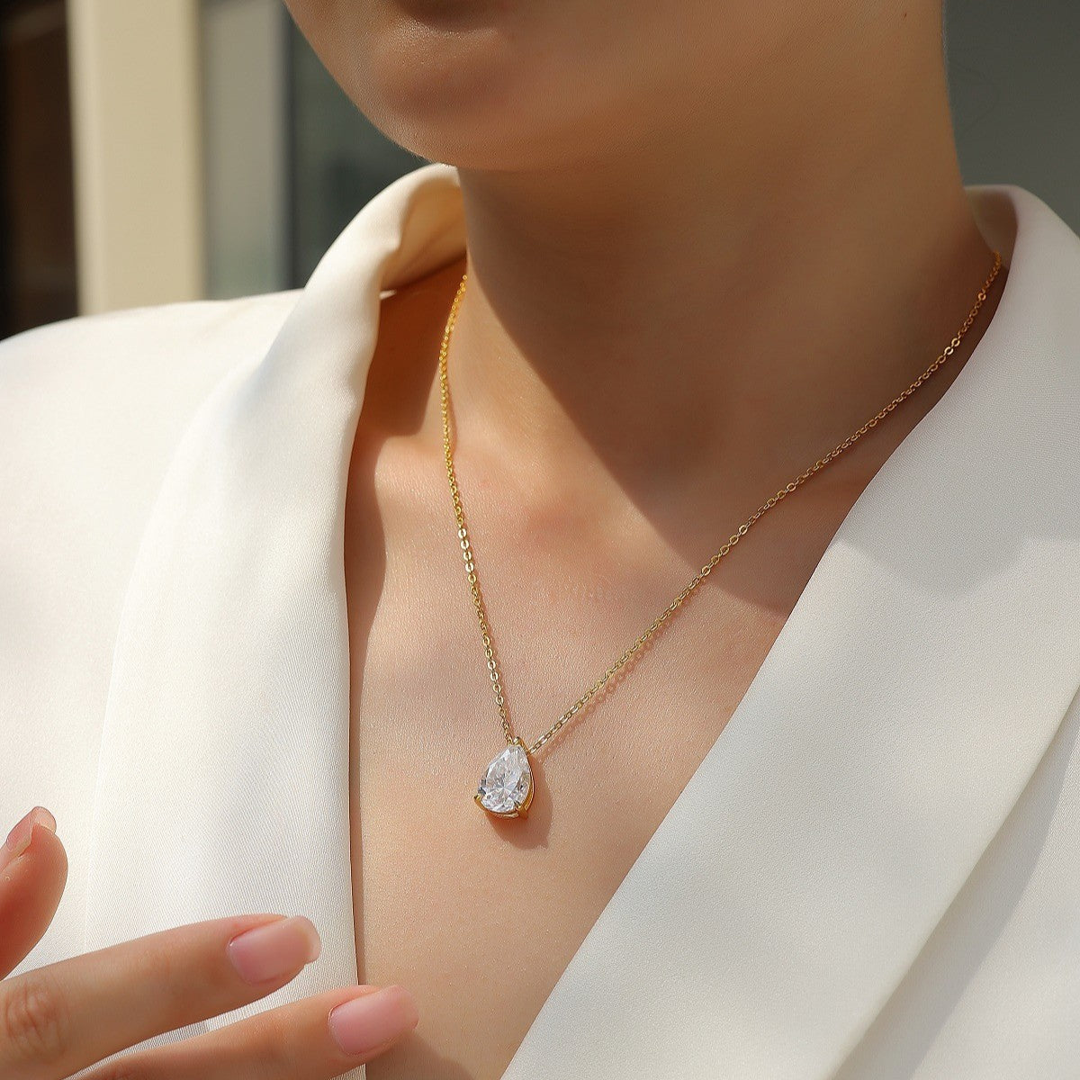 Collier Moonlit Dew en forme de larme - Pendentif en argent S925 plaqué or 18 carats et moissanite, chaîne réglable avec options de tailles de pierres multiples