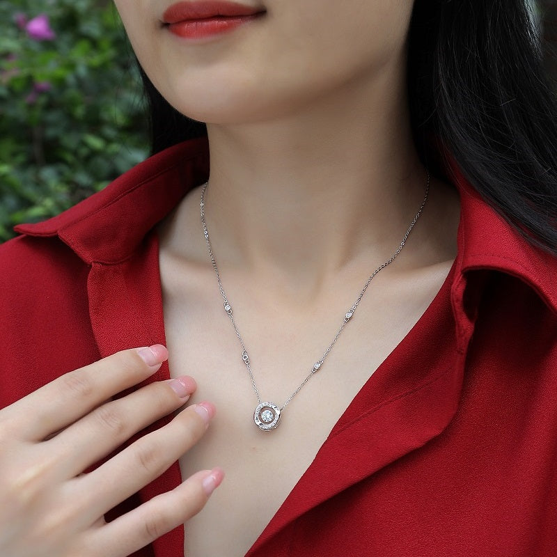 Moissanite Pulsating Heart Necklace - S925 Sterling Silver Light Luxury Collarbone Chain for Women, Trending Minimalist Jewelry