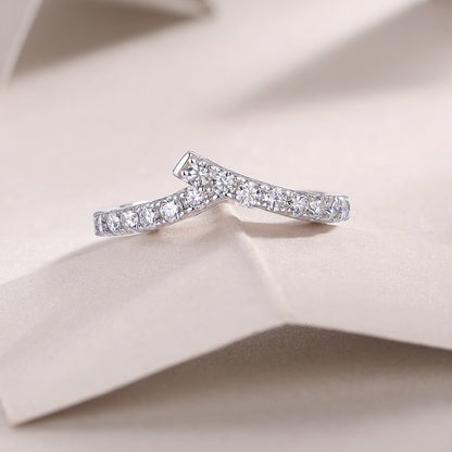 Chase Dreams Moissanite V-Ring - S925 Sterling Silver 0.4ct D Color V-Shaped Stackable Ring, 3EX Cut